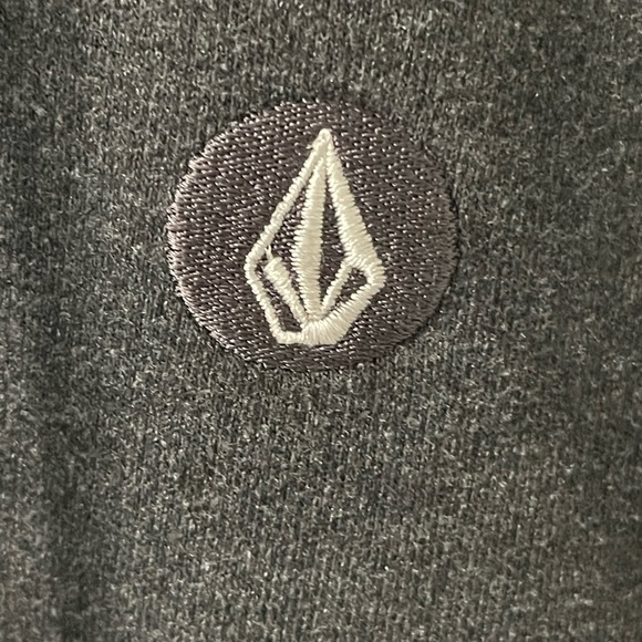 Dark grey Volc hoodie - Picture 2 of 4